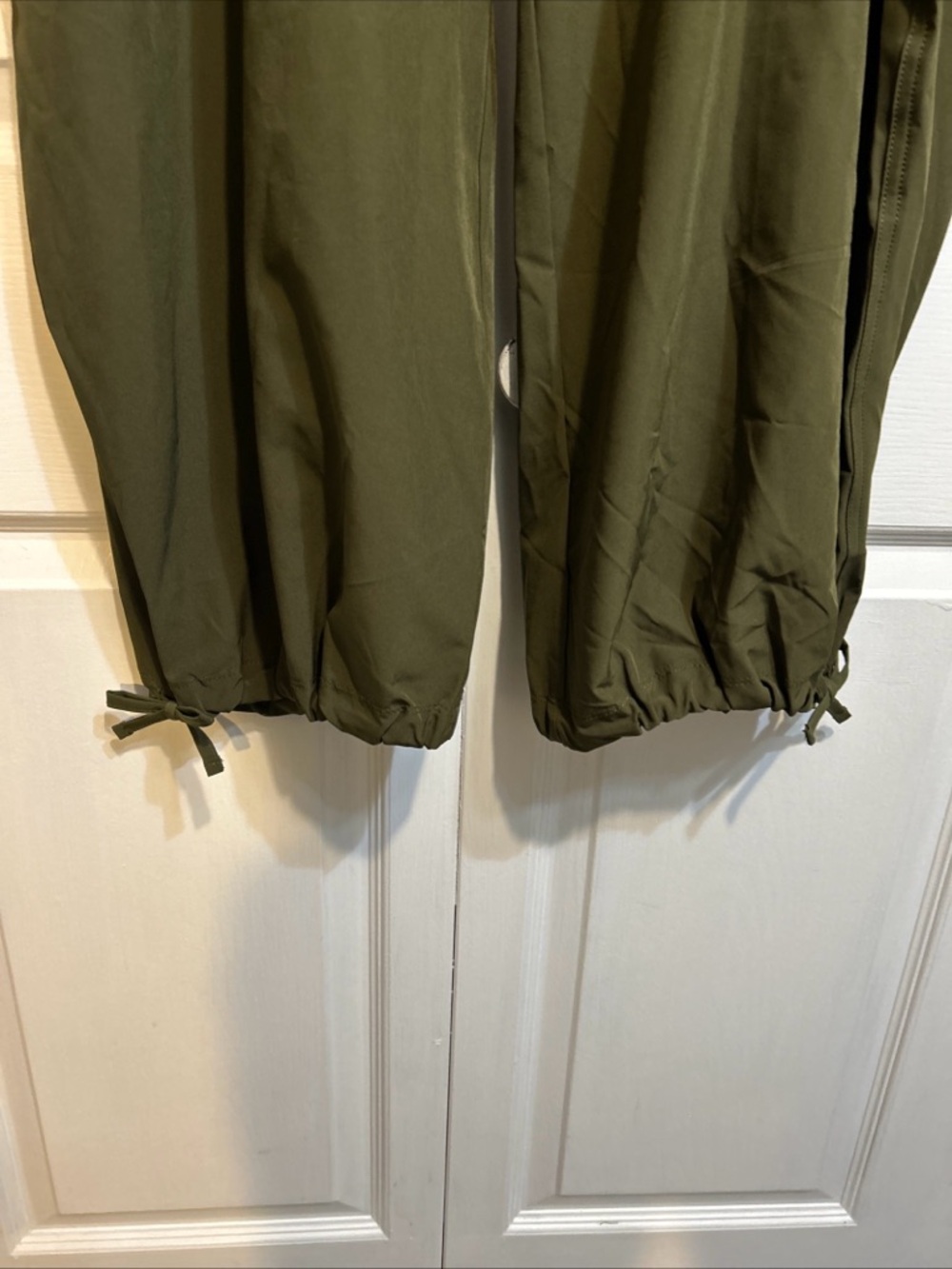 NWT w/FLAW Old Navy Women’s StretchTech Drawstring Wide-Leg Pants Olive Size XL - Picture 4 of 15